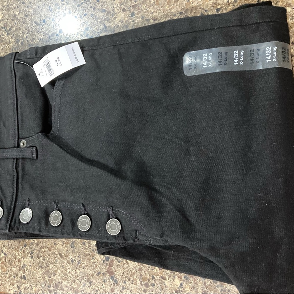 GAP NWT Black Button Fly Sky High Universal Leggings